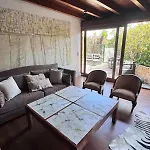 Fabuloso Bajo Con Jardines Apartmán
