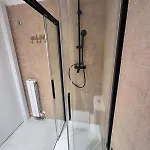 Fabuloso Bajo Con Jardines Apartmán