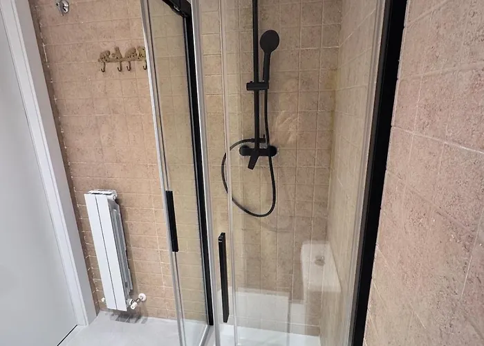 Fabuloso Bajo Con Jardines Apartment