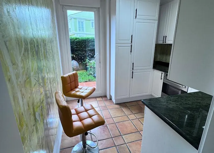 Fabuloso Bajo Con Jardines *