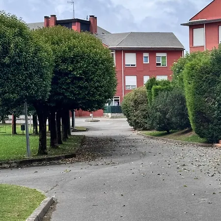 Fabuloso Bajo Con Jardines Lägenhet *