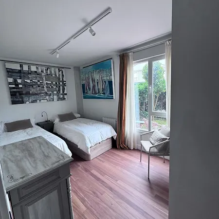 Fabuloso Bajo Con Jardines Lägenhet *